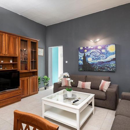 1 Bedroom Apartment With Cosy Backyard Close To Valletta Floriana Exterior foto