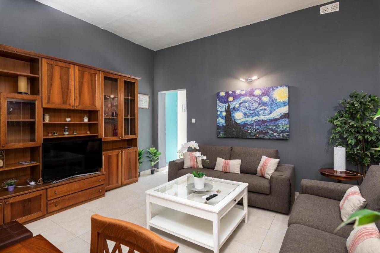 1 Bedroom Apartment With Cosy Backyard Close To Valletta Floriana Exterior foto
